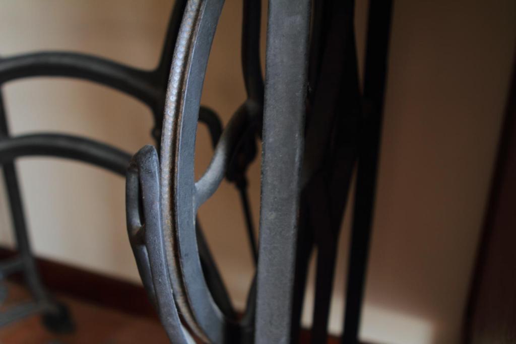 Chambres D'Hotes Le Chateau Rouge Saint-Germain-sur-Moine Rum bild