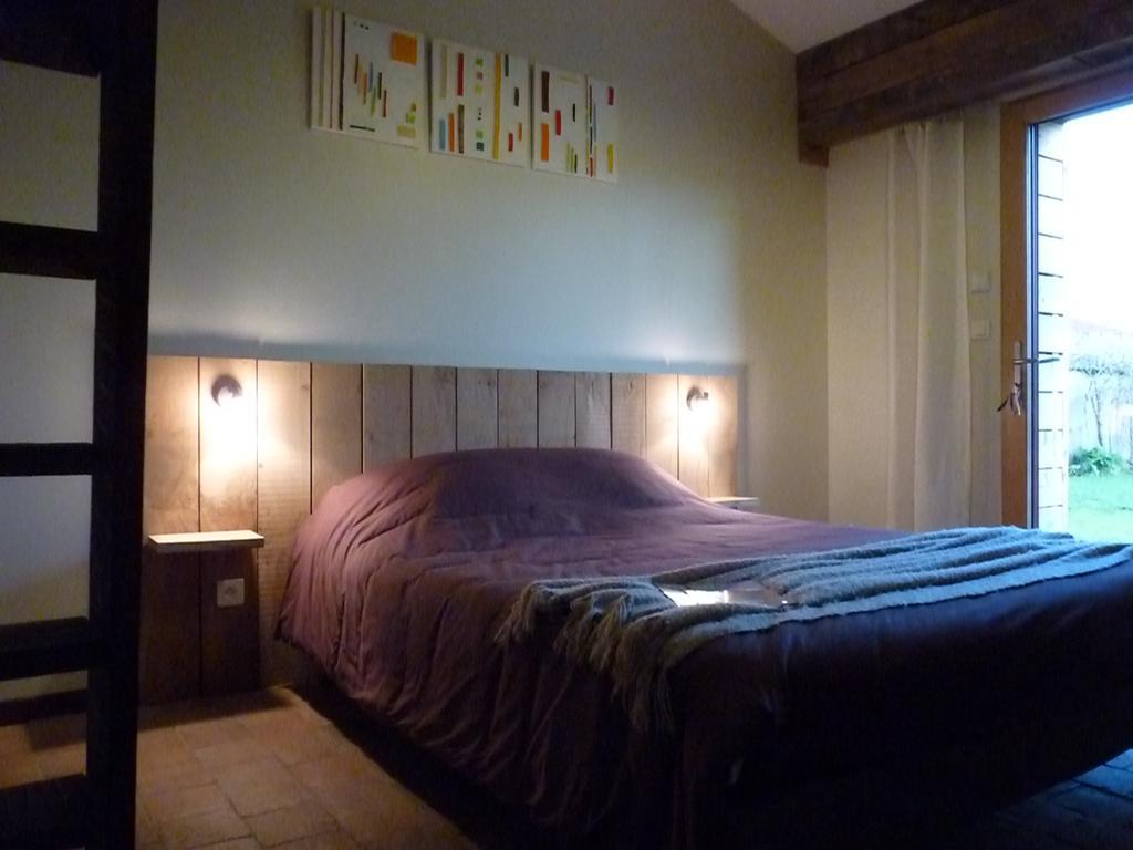 Chambres D'Hotes Le Chateau Rouge Saint-Germain-sur-Moine Exteriör bild